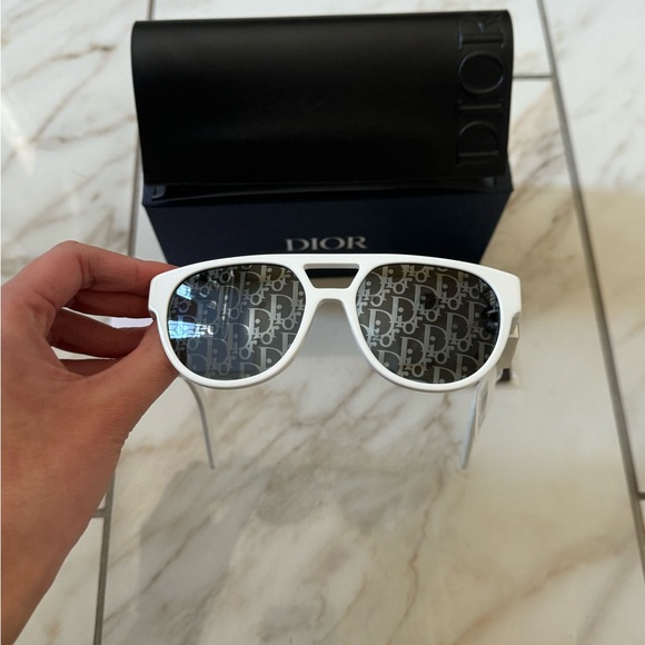 NEW DIOR SUNGLASSES - Picture 1 of 16